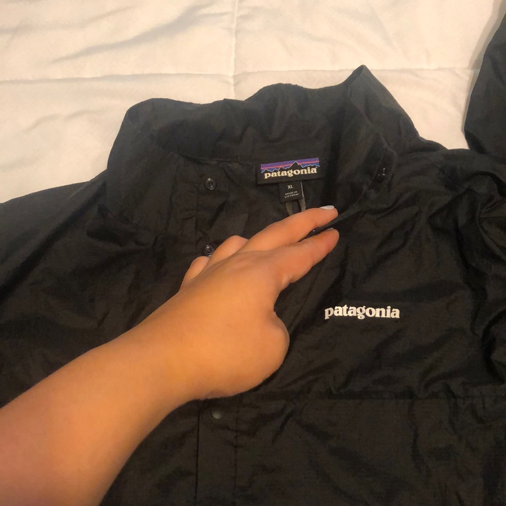 Patagonia wind breaker
